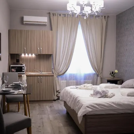 Apart Hotel Lake Apartments 3* Київ